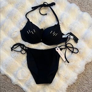 VS bombshell 2 cup sizes NWT Women’s  Bikini Set 32a too small bottom